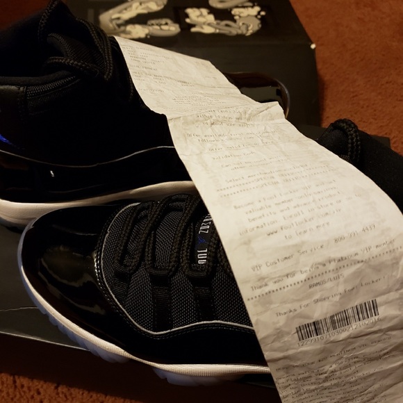 Jordan 11 Space Jam size 9.5 men’s - Picture 5 of 5